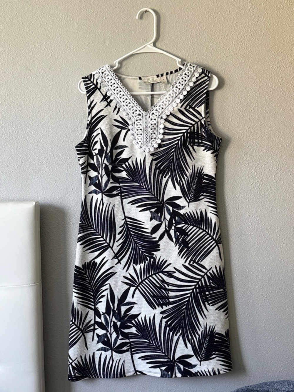 Sleeveless Black & White Palm Print Dress with Lace V-Neck